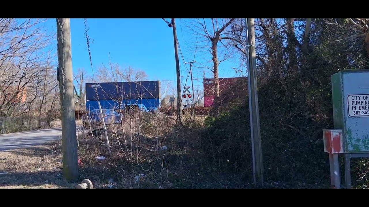 NS NV01 crosses berkley ave