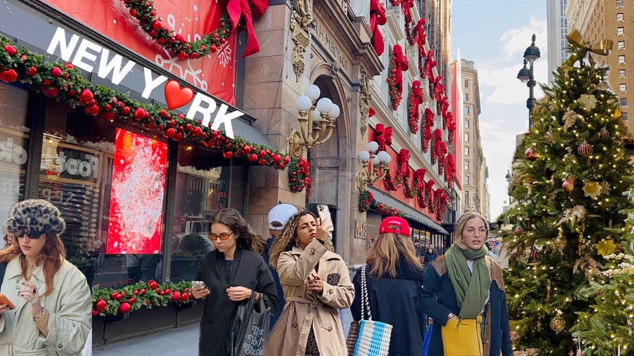 [4K]🇺🇸NYC Walk🎄Holidays in New York City💂🏻✨Macy’s Christmas Decor & Festive Pete’s Tavern | Nov 2025