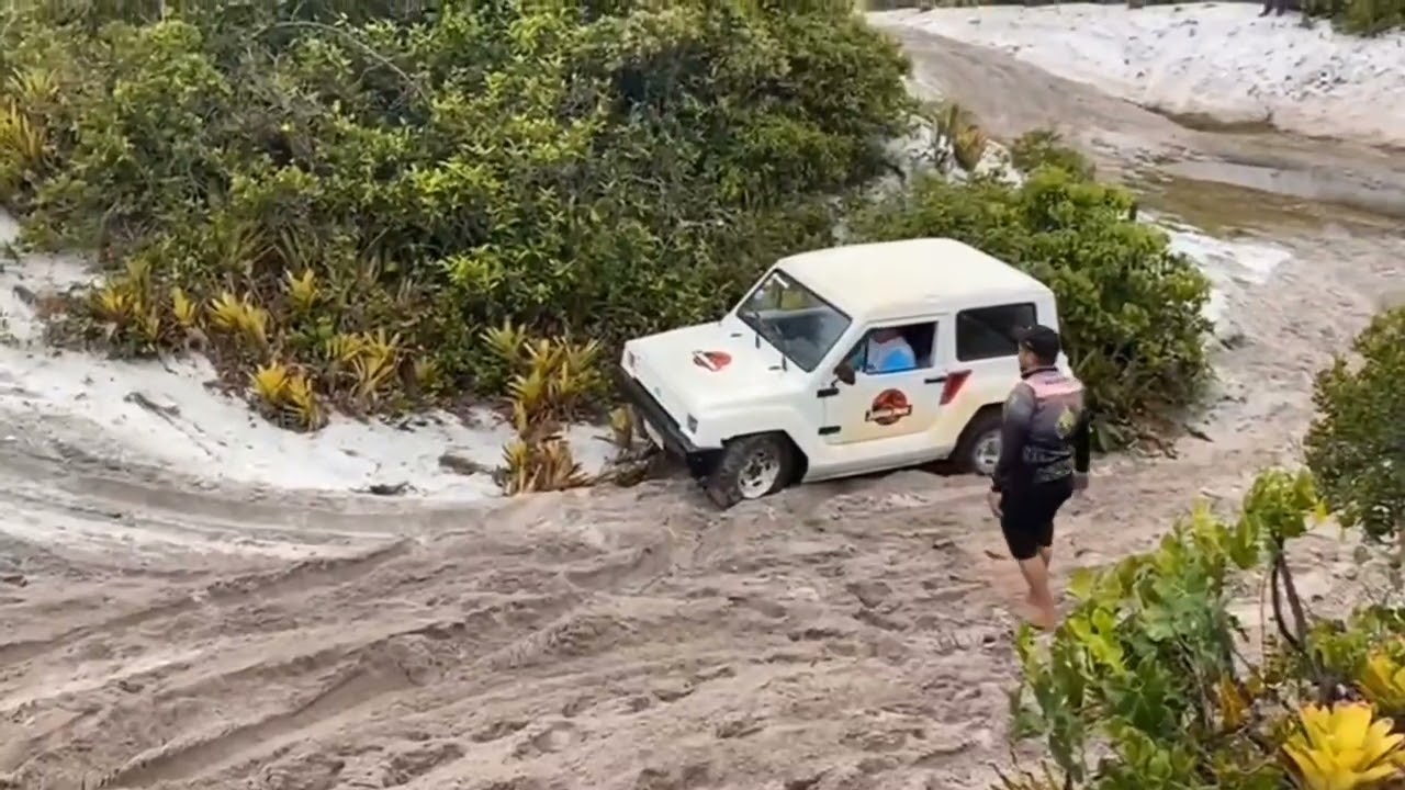 Gurgel Jurassic Park subindo a rampa de areia (08/01/23) #BCRJ