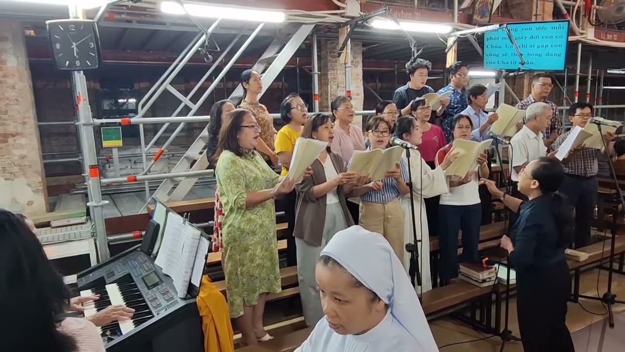 Ngài Gọi Con Tỉnh Thức (Lm Nguyễn Cao Siêu SJ-Mai Khanh) - Ca Đoàn Mẹ Lên Trời Giáo Xứ Gia Định) .