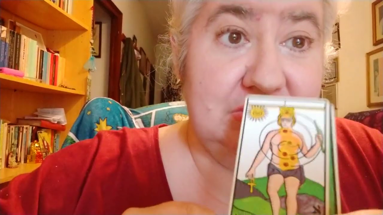 Acerca del Gran Tarot Esoterico de Maritxu Guler (y de la aparición del primer libro sobre él)