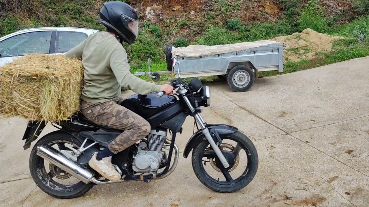 Cargamos la alpaca a la moto - Engañan a mi padre en Portugal