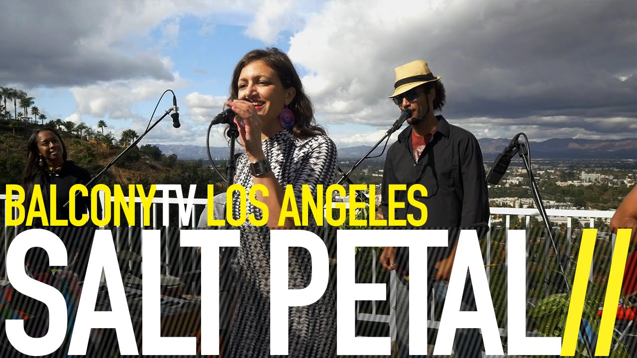 SALT PETAL - POR LA LUNA (BalconyTV)