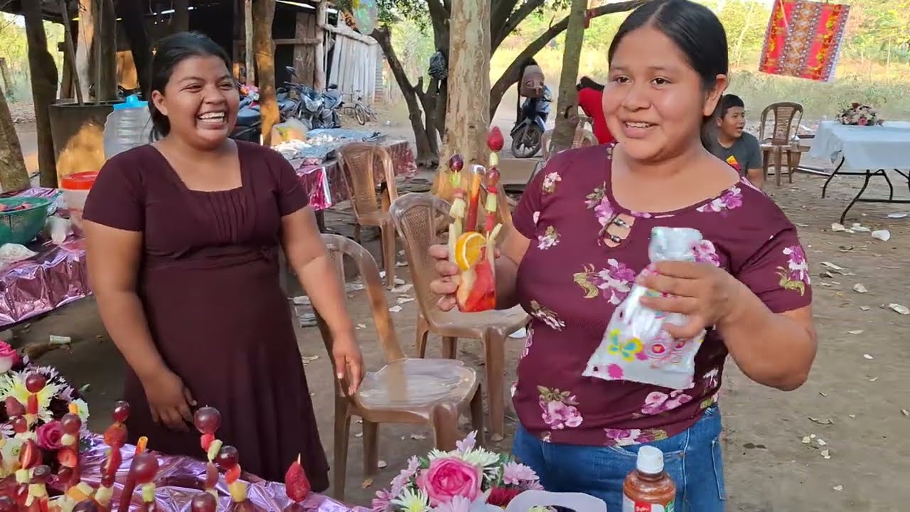 😊Rosi leda Su Sorpresa a Cheli y Sus Frutas😋Cheli Agradesida Dise Estas palabras