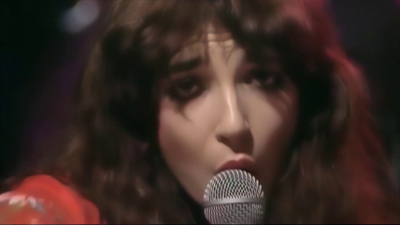 Kate Bush - Moving (Live at the Saturday Night At The Mill) [Remastered]