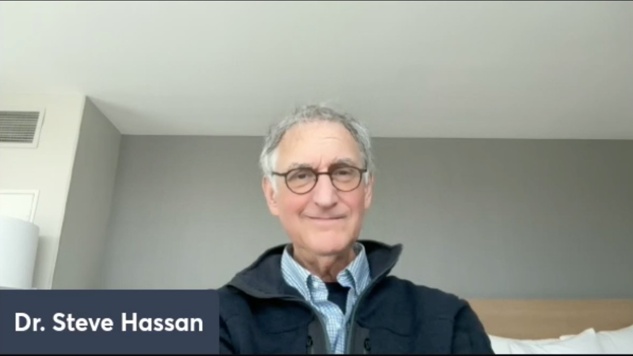 Cult Expert Dr. Steven Hassan Speaks About Cults, MAGA Being a Cult, Pimps Being Cult Leaders & More