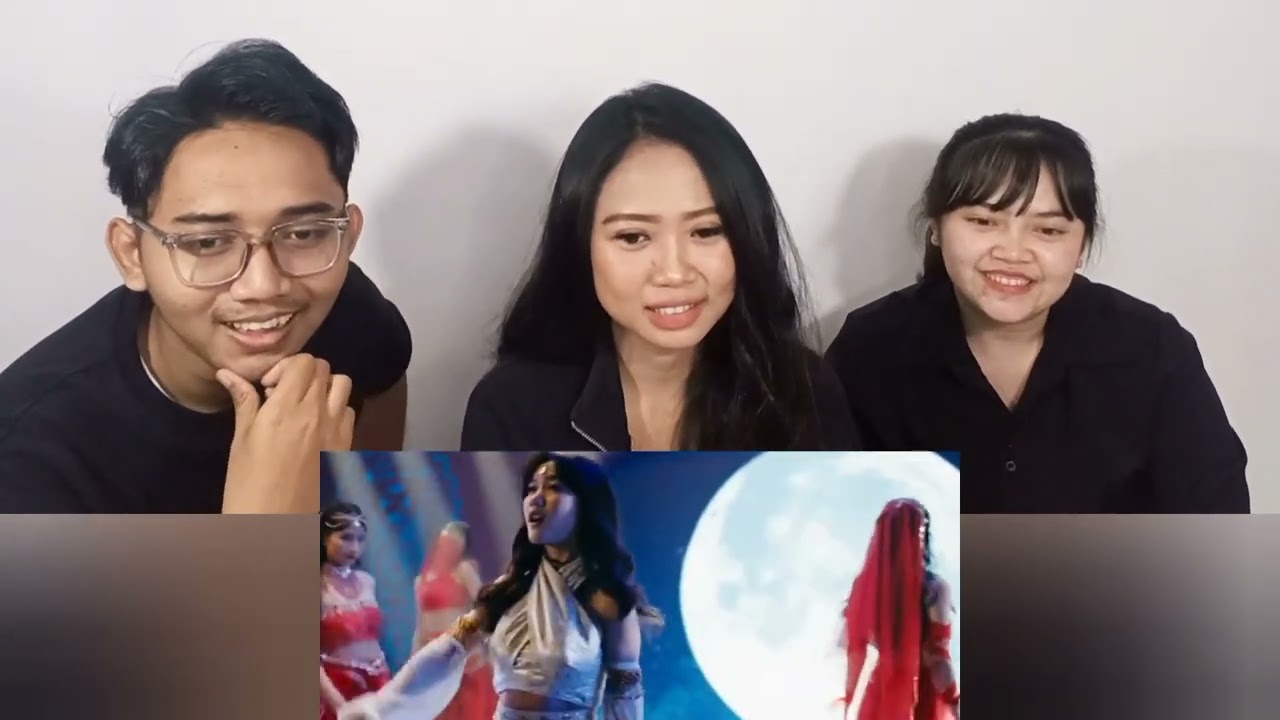 DITONTON FIX BAHAYA⛔ JKT48-BENANG SARI PUTIK DAN KUPU-KUPU MALAM| REACTION BU BLACKFOREST DANCE| IND