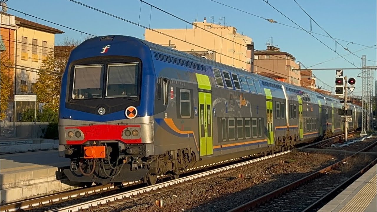 Treni Alla Stazione Di Pontedera Casciana Terme ( Arrivi - Partenze )
