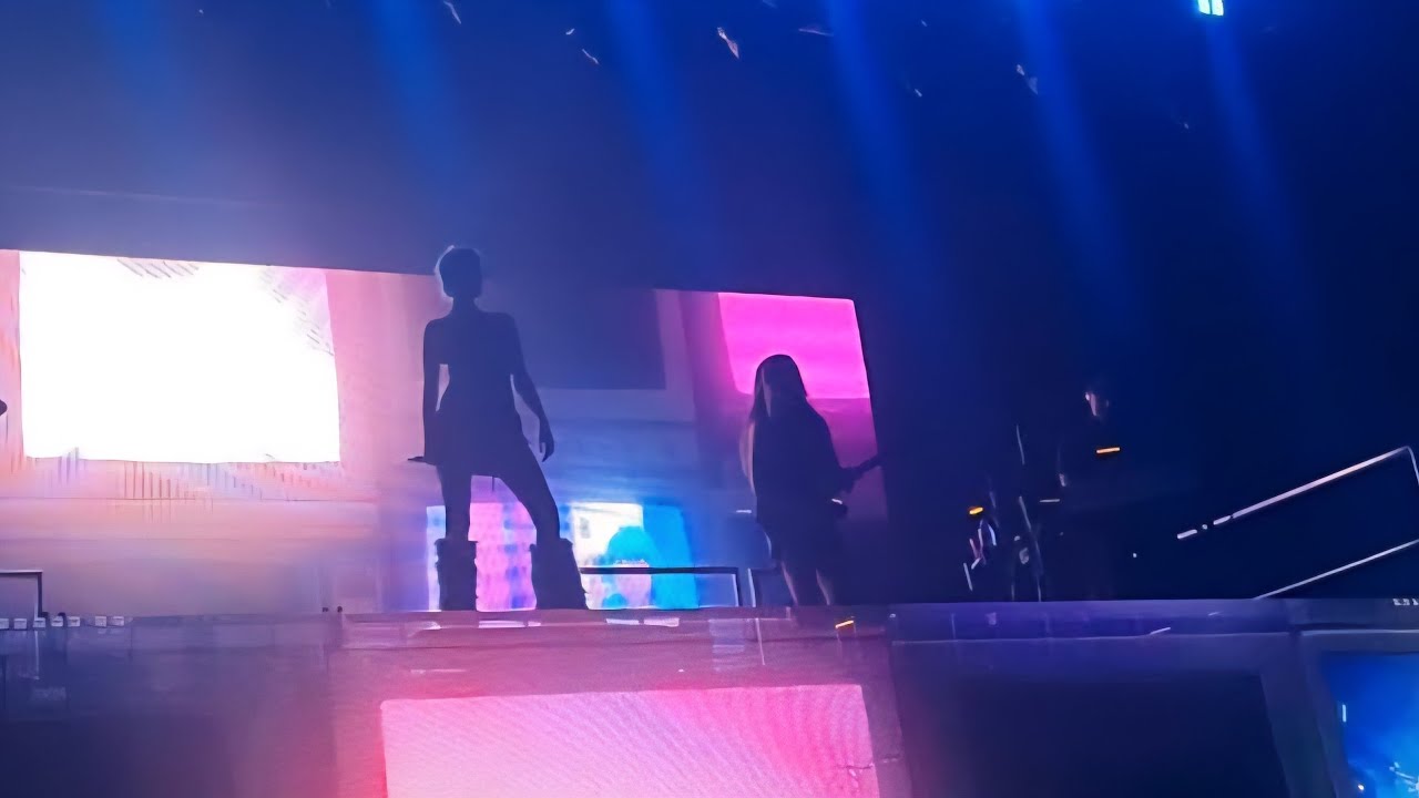 HALSEY LIVE BACK TO BADLANDS TOUR HORDERN PAVILION SYDNEY N2 14/02/2026 🩷🩵