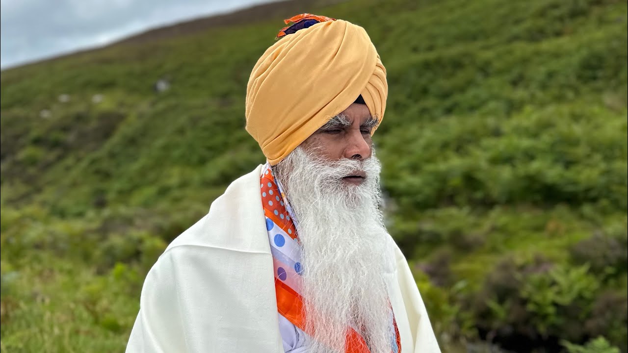 Simran in the Scottish Mountains UK- Sant Baba Jeet Singh Ji Mukhi Nirmal Kutiya Johalan ਸਿਮਰਨ ਜਾਪ