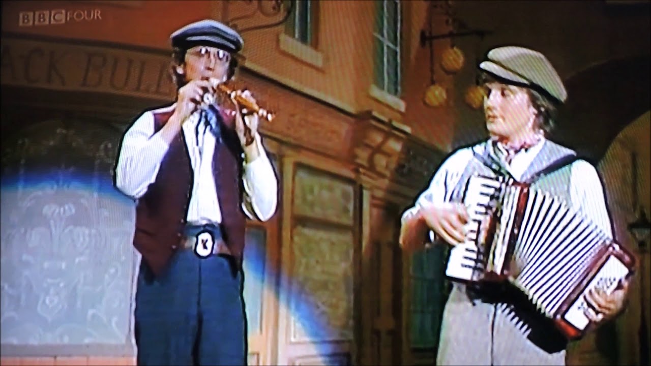 #Cambridge #Buskers Duo Good Old Days 16 July 1981