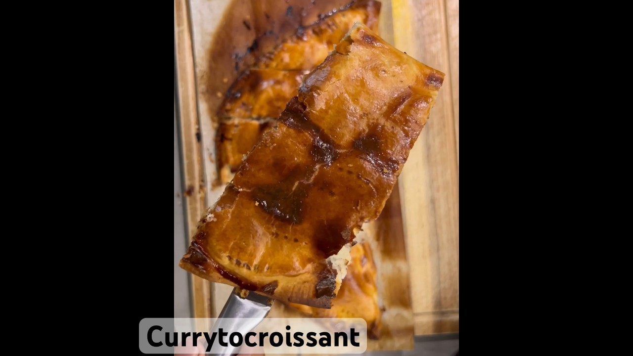 Easy apple cinnamon pie#cooking #food #recipe #healthy #shorts @CurryToCroissant