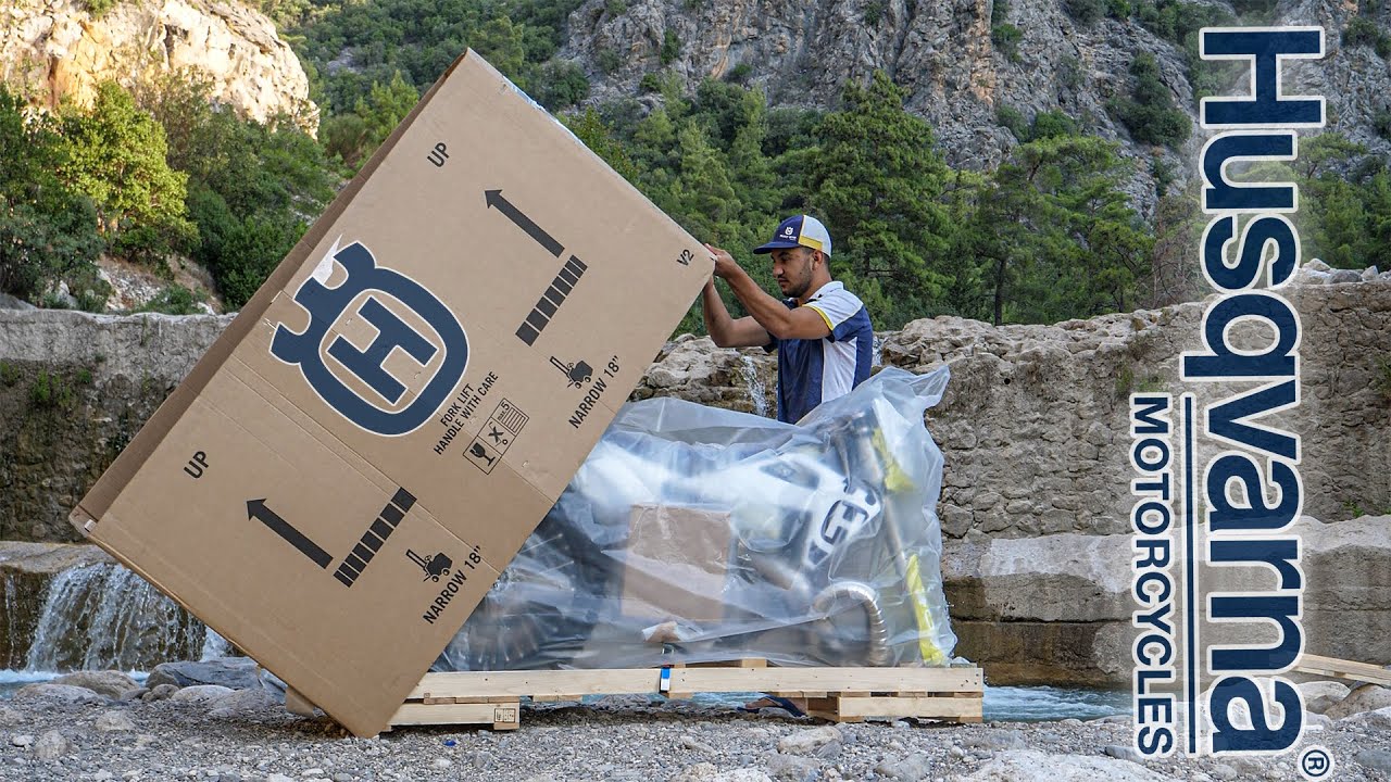Husqvarna TE250i 2020 | Hard Enduro Bike | Unboxing & Review