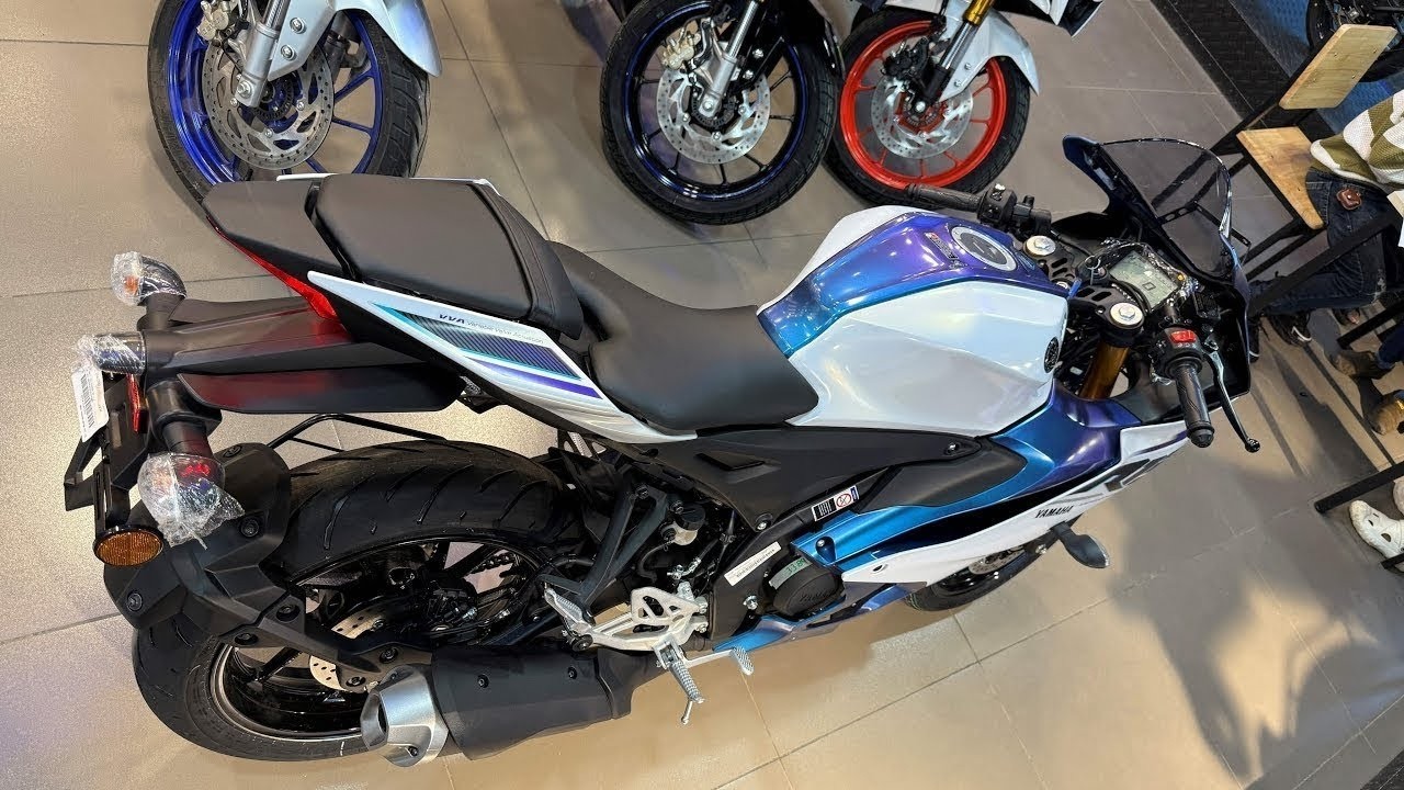Подробный обзор новой Yamaha R15 V4 2026 года в матовом жемчужно-белом цвете | Преимущества НДС |...