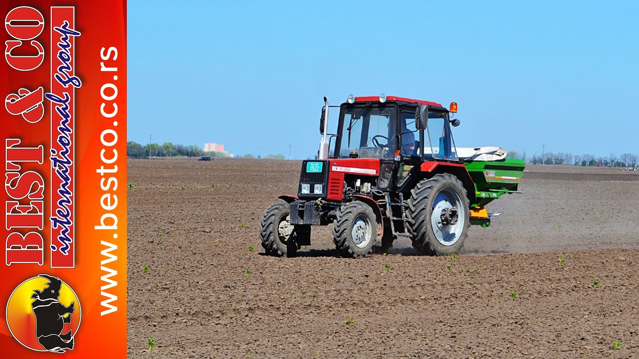 Rasipanje mineralnog djubriva u Feketiću - Fertiliser Spreading