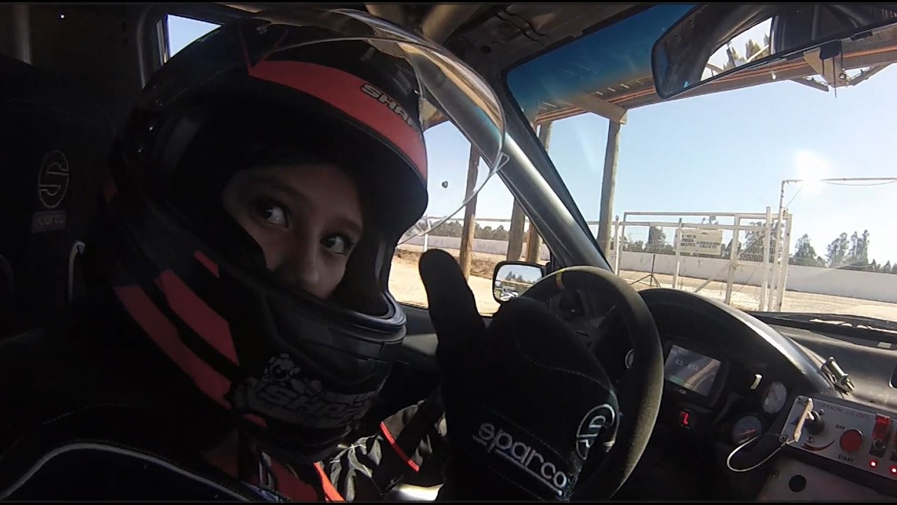 ASA Autodromo San Antonio - Una bella señorita piloto me saca de paseo - Sale mal pero no tanto XD