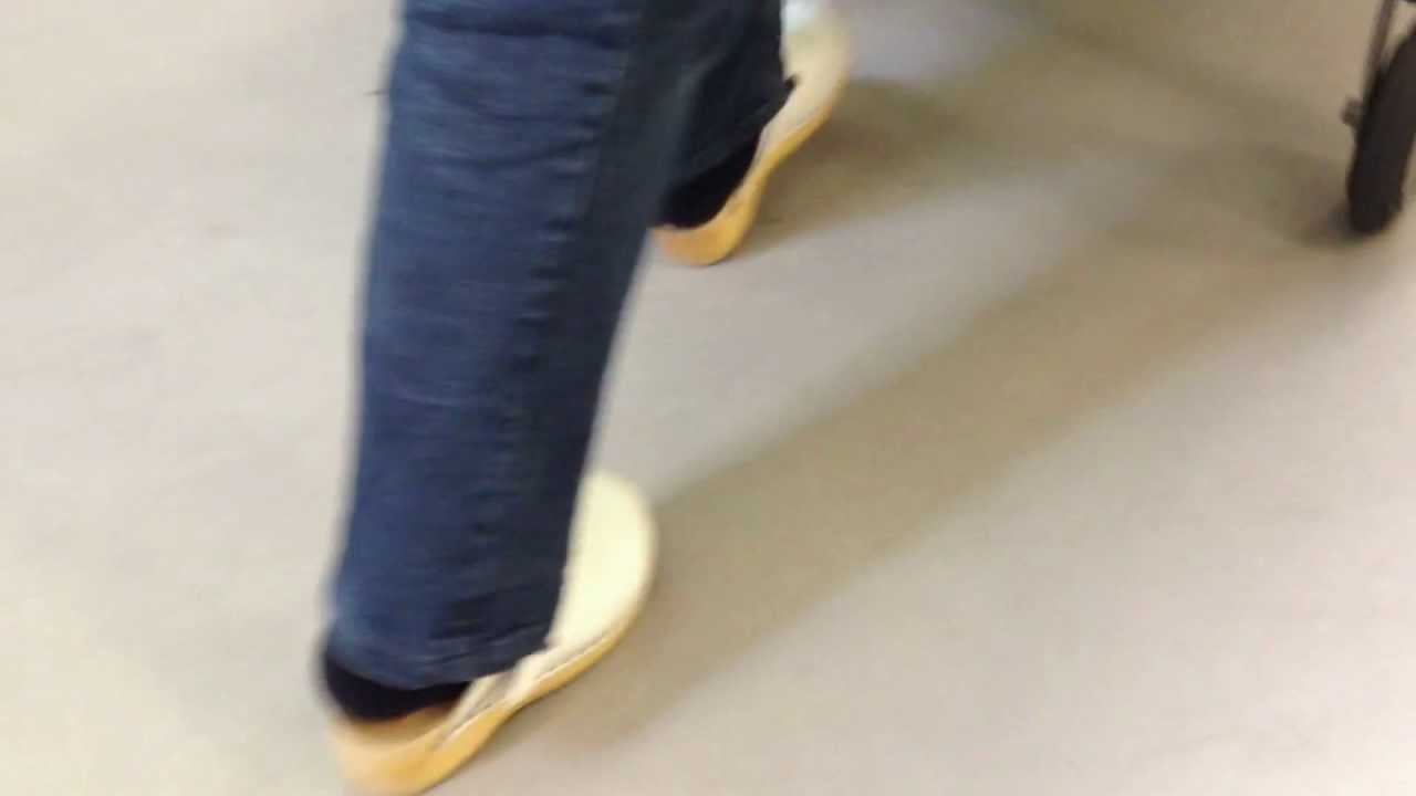 Berkemann Riemen Toeffler beim Shoppen