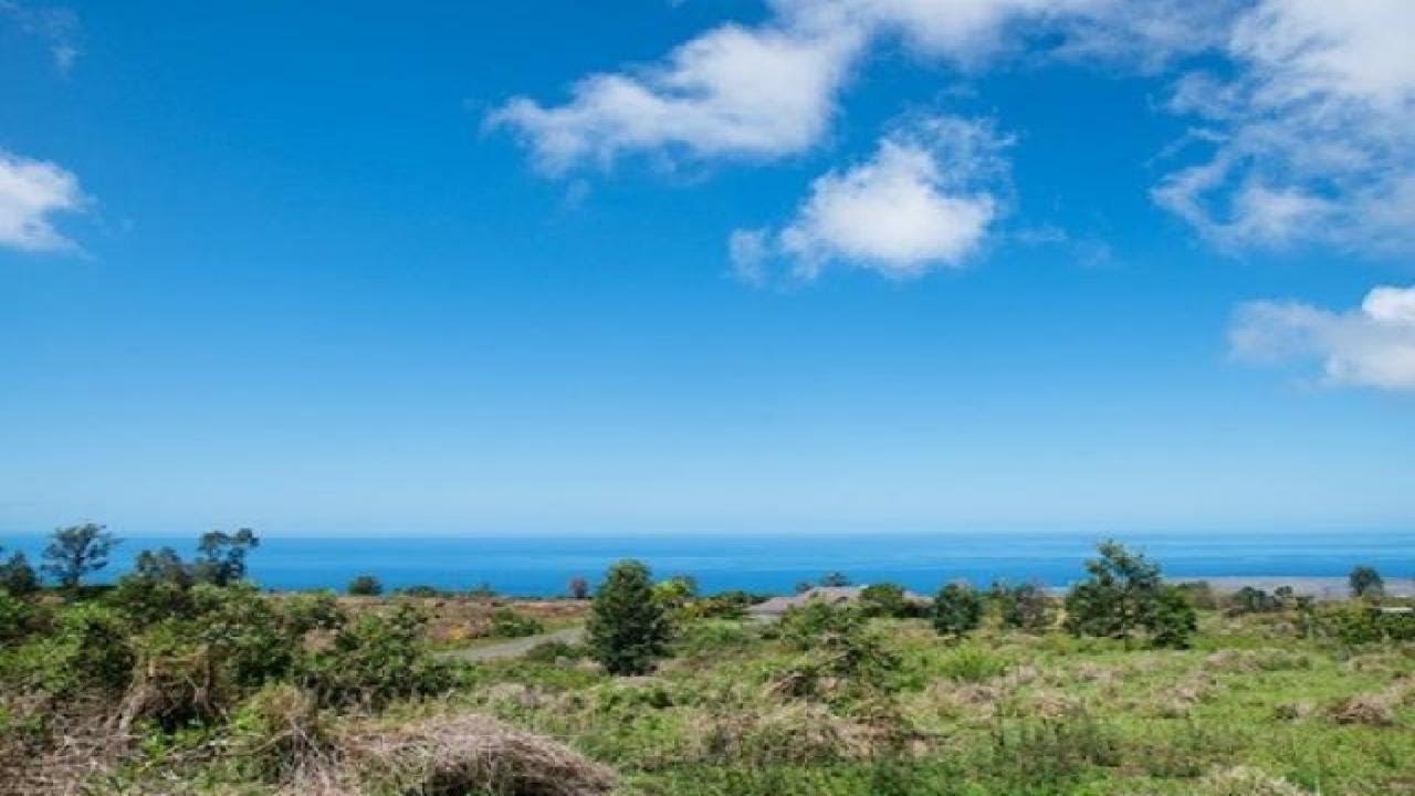 75-5497 NALO MELI DR, Holualoa, HI Presented by Linda Williams.