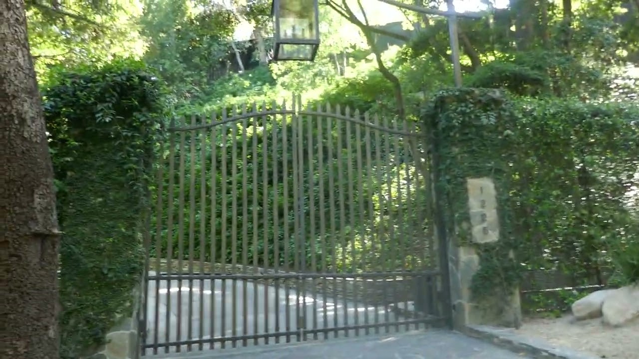 Actress Marlo Thomas Former Home Beverly Hills California USA April 2022 That Girl Bonanza