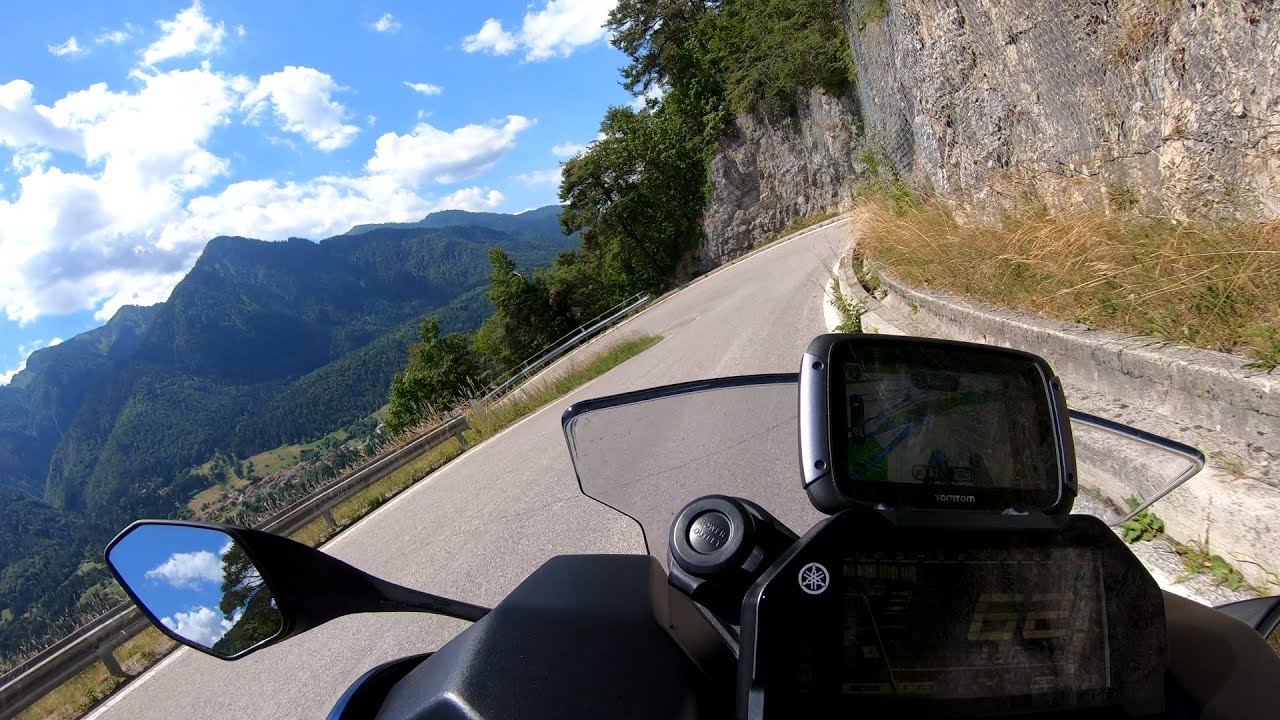 Yamaha Niken Epic-Extrem P&auml;ssefresser Tour 2021 Teil 21 - Passo Daone Abfahrt S&uuml;d