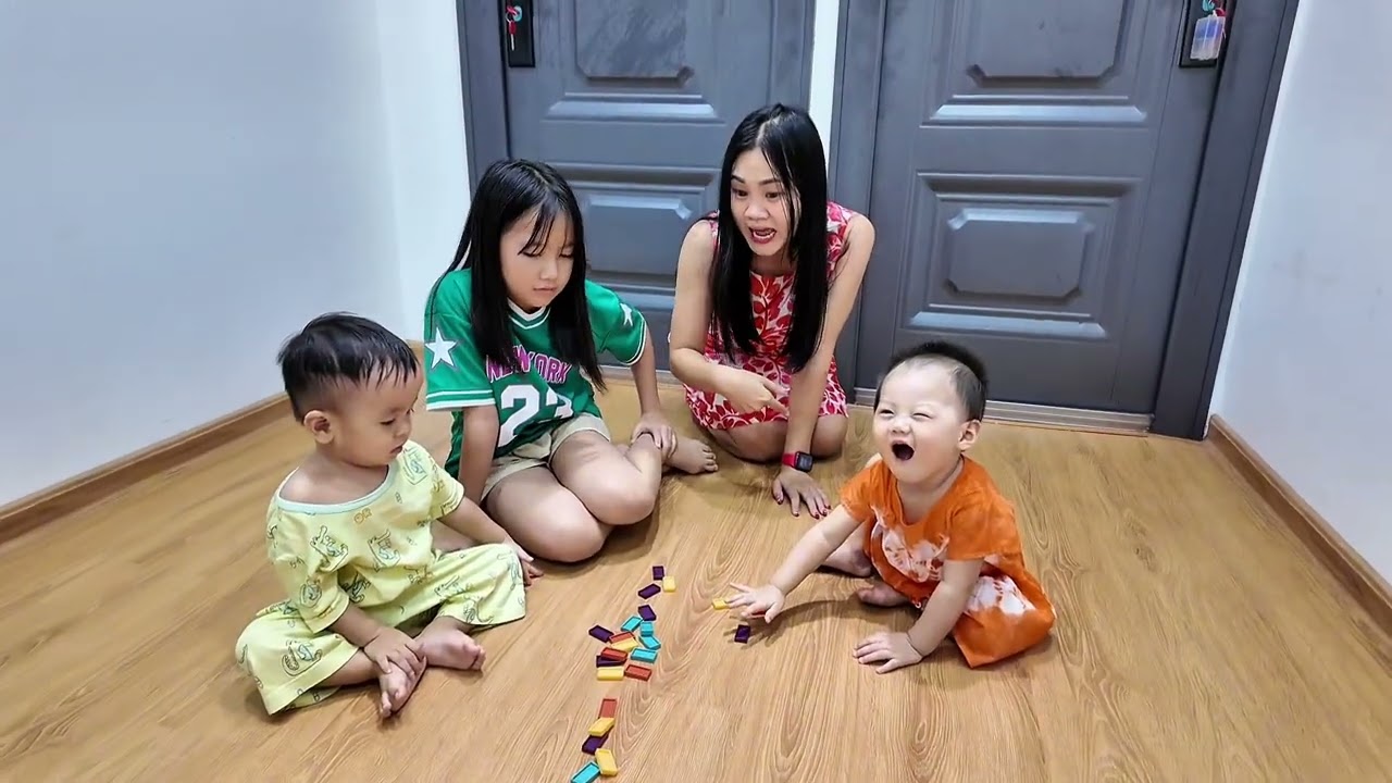 မမဝိုင် နဲ့ တိုင်​ပြောမယ် •• 😫ဟင့်ဟင့် •• စီ•• ထားတာတွေ ပျက်ကုန်ပြီ 😫