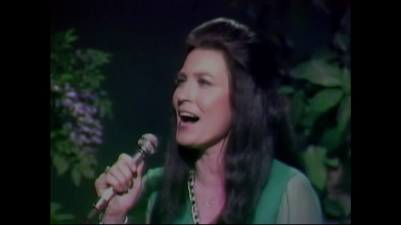 “The Wilburn Brothers Show | Loretta Lynn, Charlie Louvin & Diane McCall | Classic Country TV”