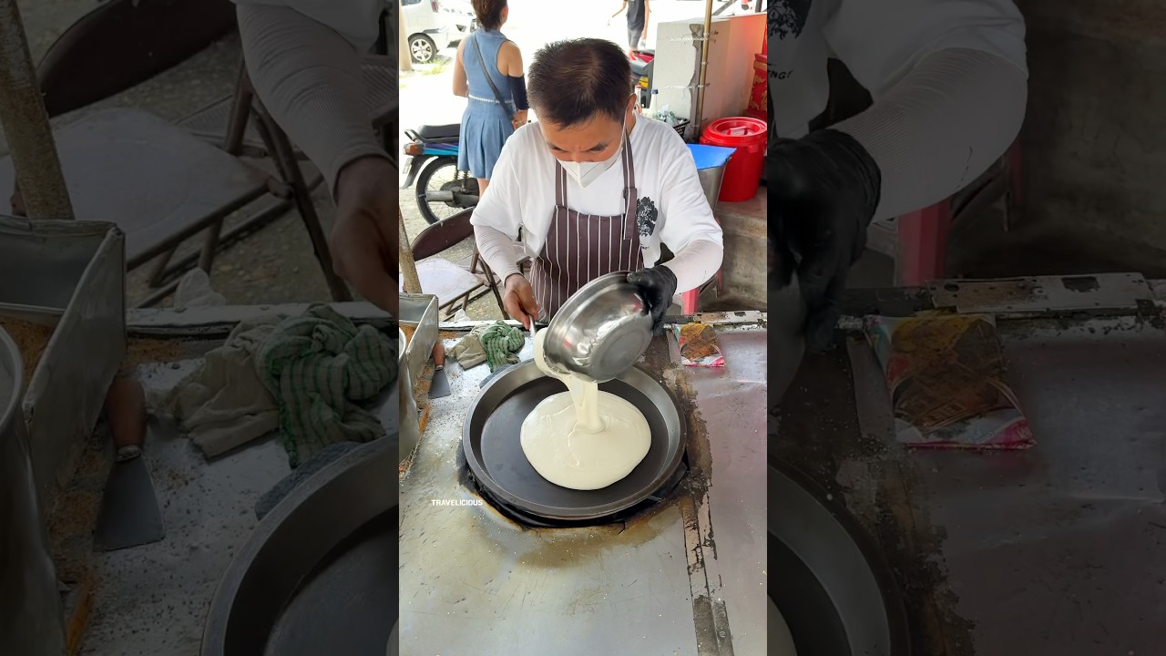 The Best Malaysia Street Food: Apam Balik (Peanut Pancake)