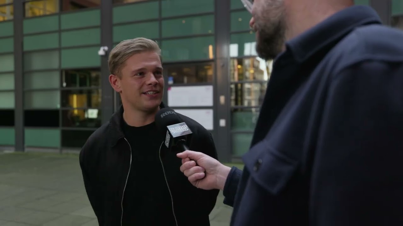 Drukte rond rechtszaak Jan Roos in Leeuwarden