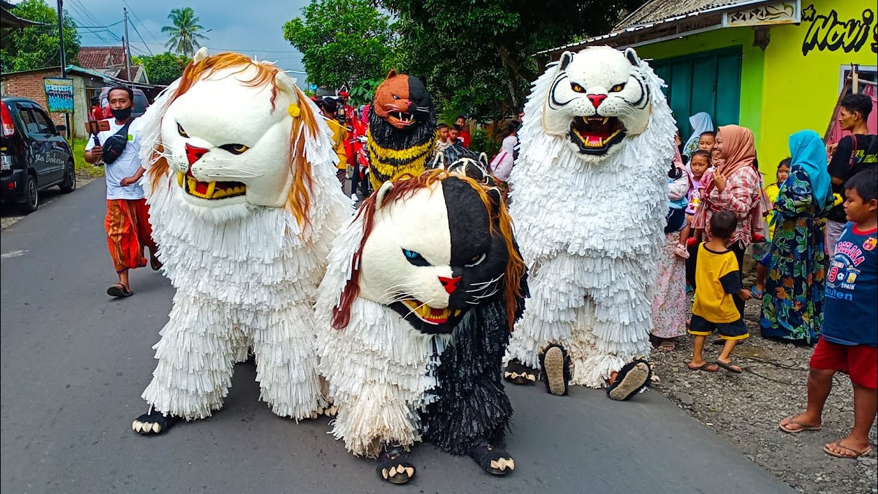KIRAB CAN MACANAN SINGO MANGGALA DAN DRUMBAND MAONG REMAS DI PATEMON PART 1