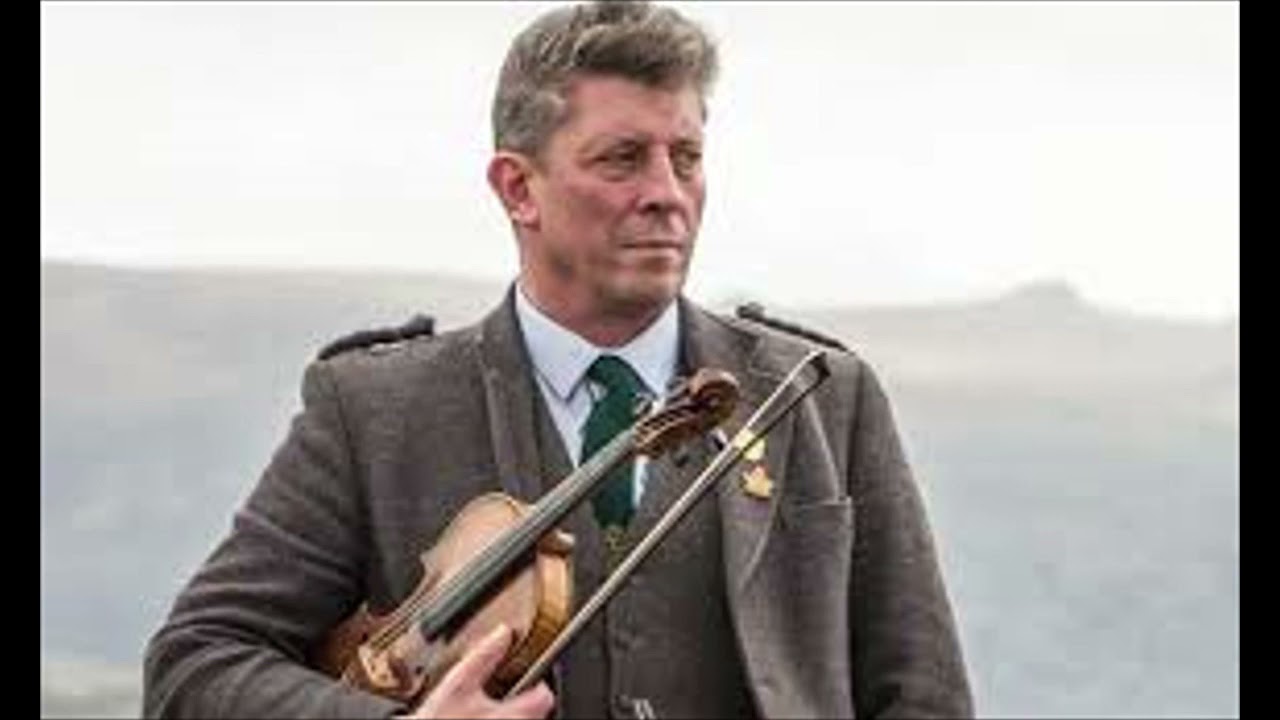 BIDH  CLANN ULAIGH   (Gaelic Lullaby  DR PAUL ANDERSON  MBE