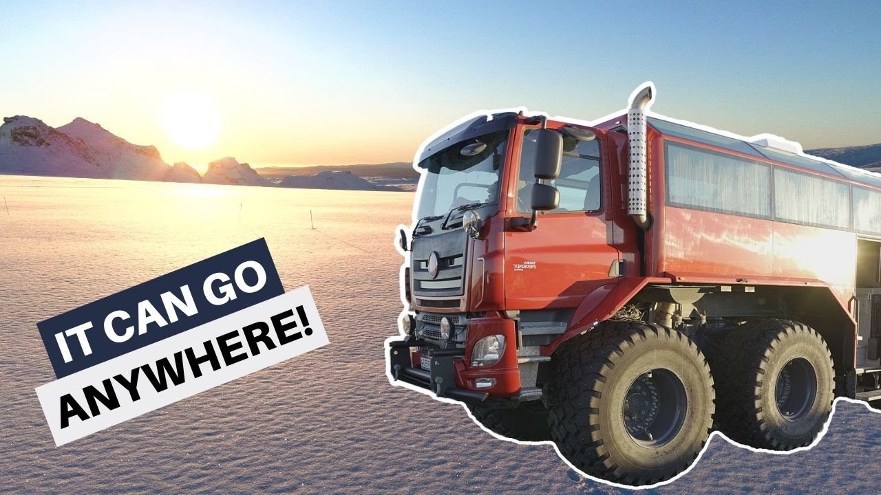 The BEST Iceland Glacier Tour! - Driving Up Into The Whiteness