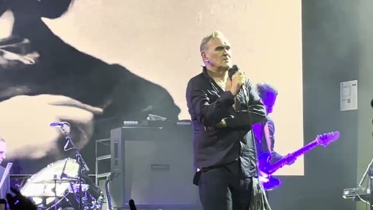 Morrissey - Irish Blood, English Heart. Live at Fabrique, Milano . 