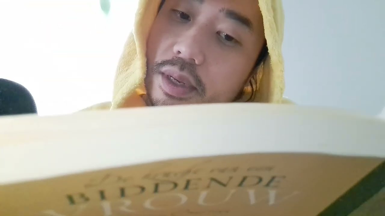 DUTCH ASMR - READING BOOK SOUNDS