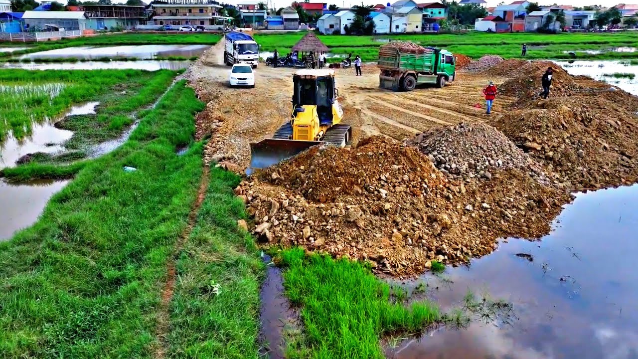 BIG THE PROJECT!! Dozer Komat’su D51 PX Pushing Soil Delete Into Water Fast And 5 Ton Trucks