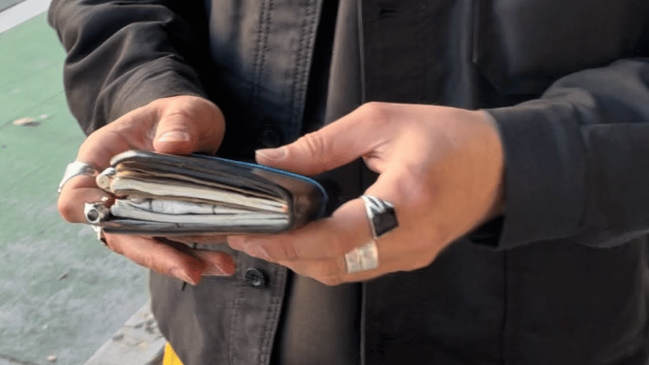 [people of paper republic] What is inside Chris' leather journal?