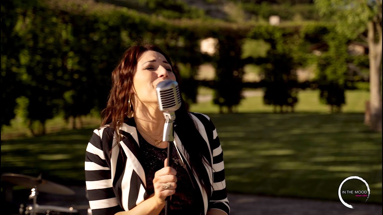 E la luna bussò | Cover by Ilaria Perletti & In the mood
