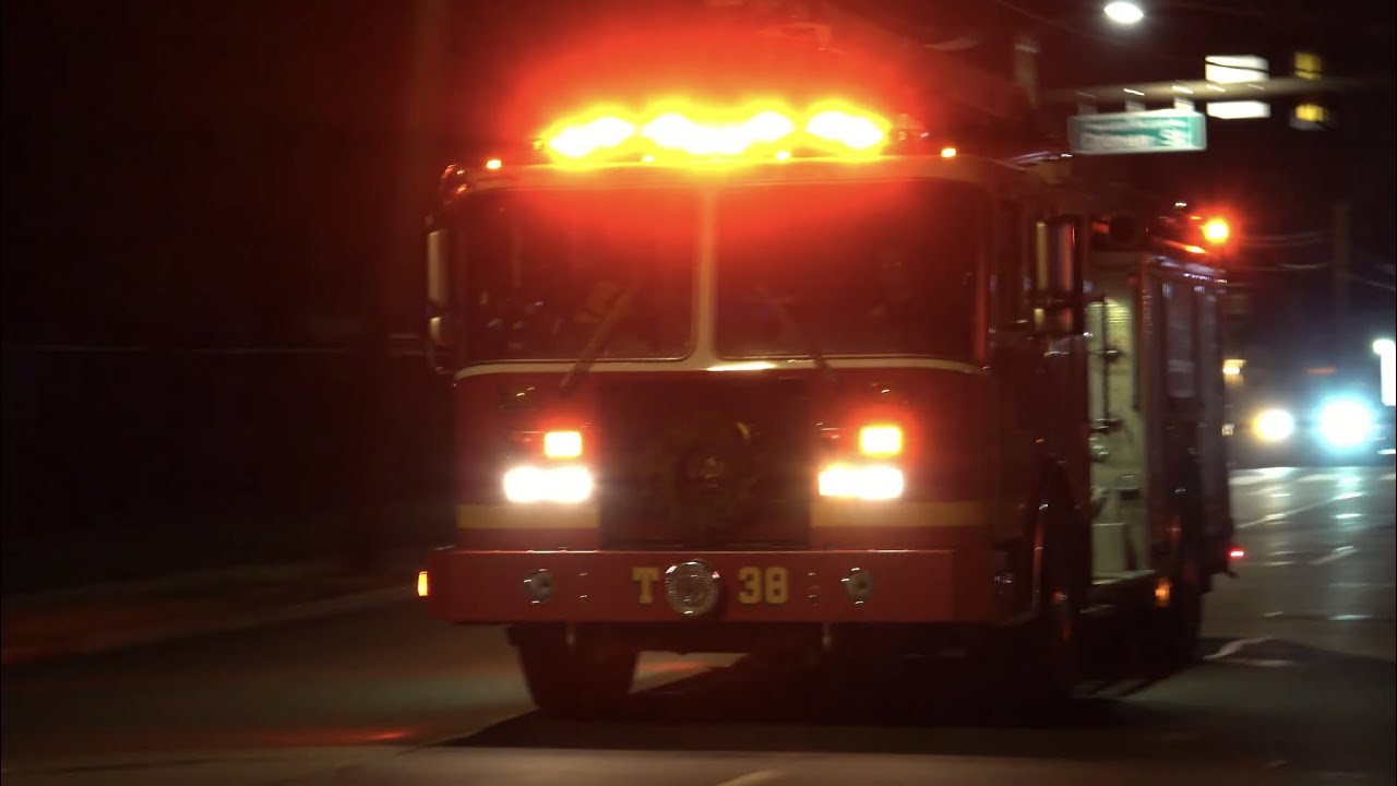 Philadelphia Fire Department Water Tower 38 Responding 