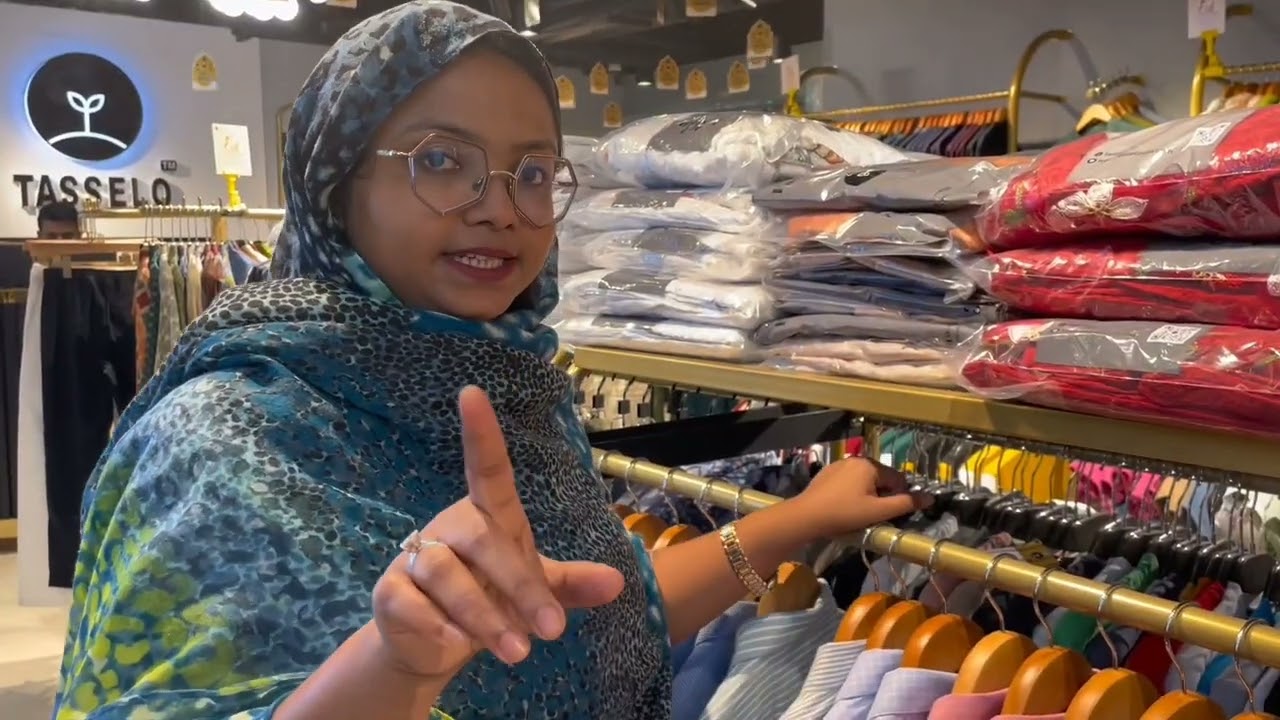 Awkward Shopping Moments With My Noakhailla Mom - Tooofunny afa