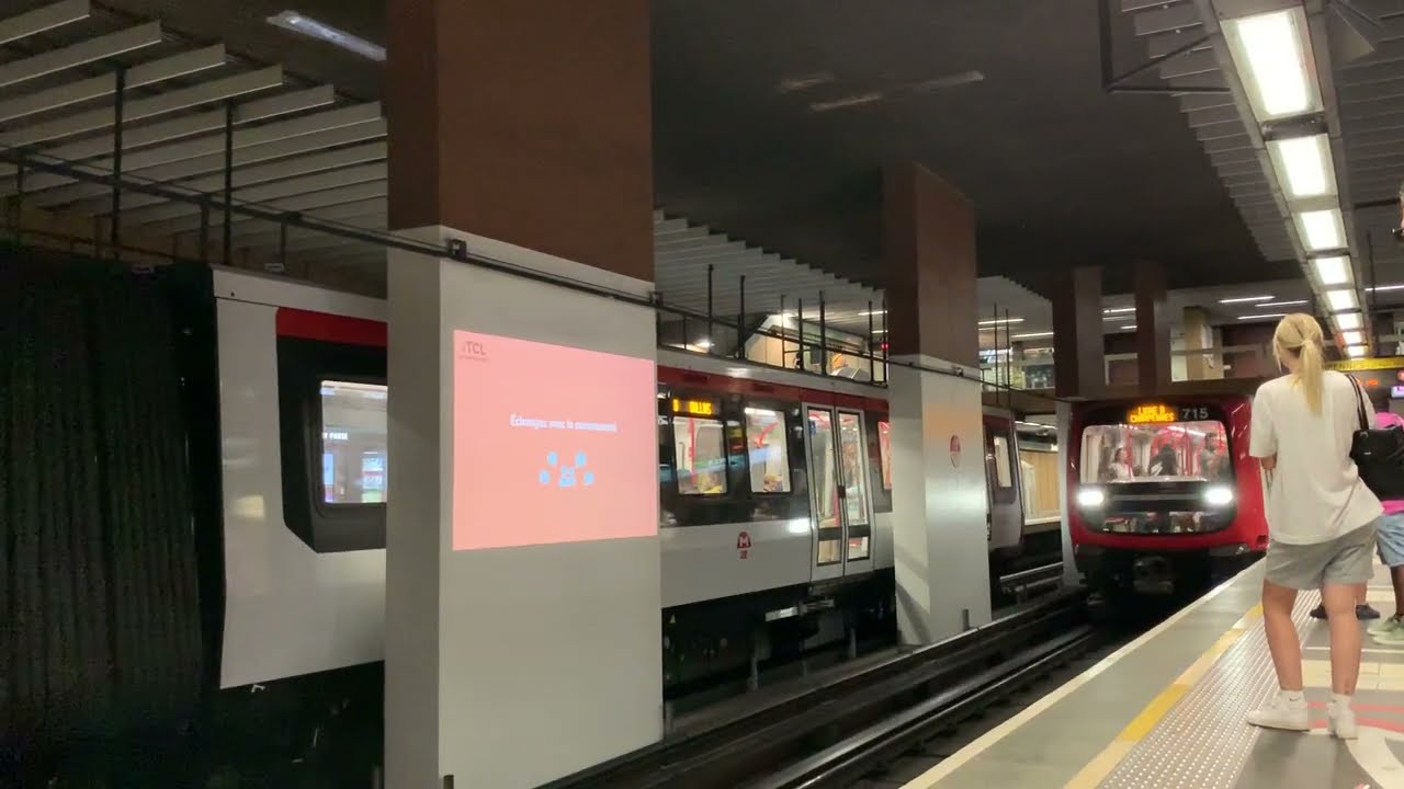 Fully automated metro train at "Saxe-Gambetta" station in Lyon - line B