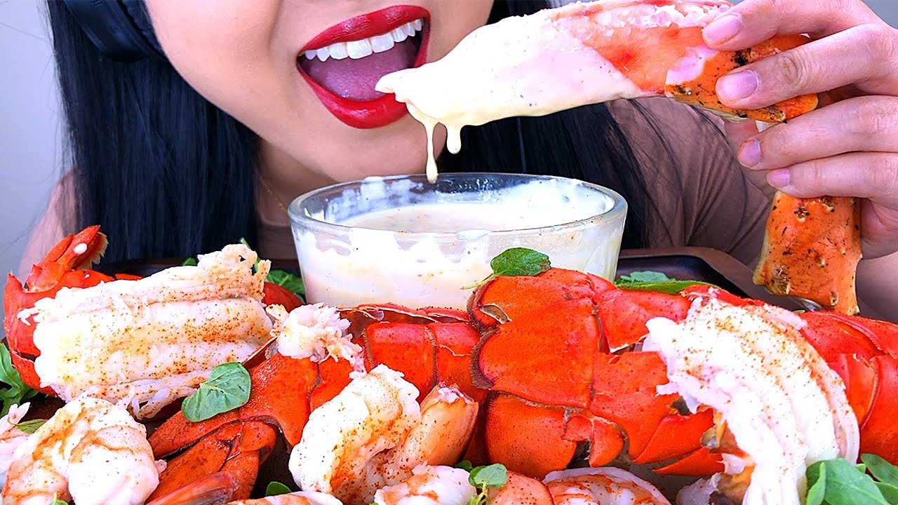 ASMR KING CRAB SEAFOOD BOIL with GARLIC LEMON CREAM SAUCE | ASMR Phan
