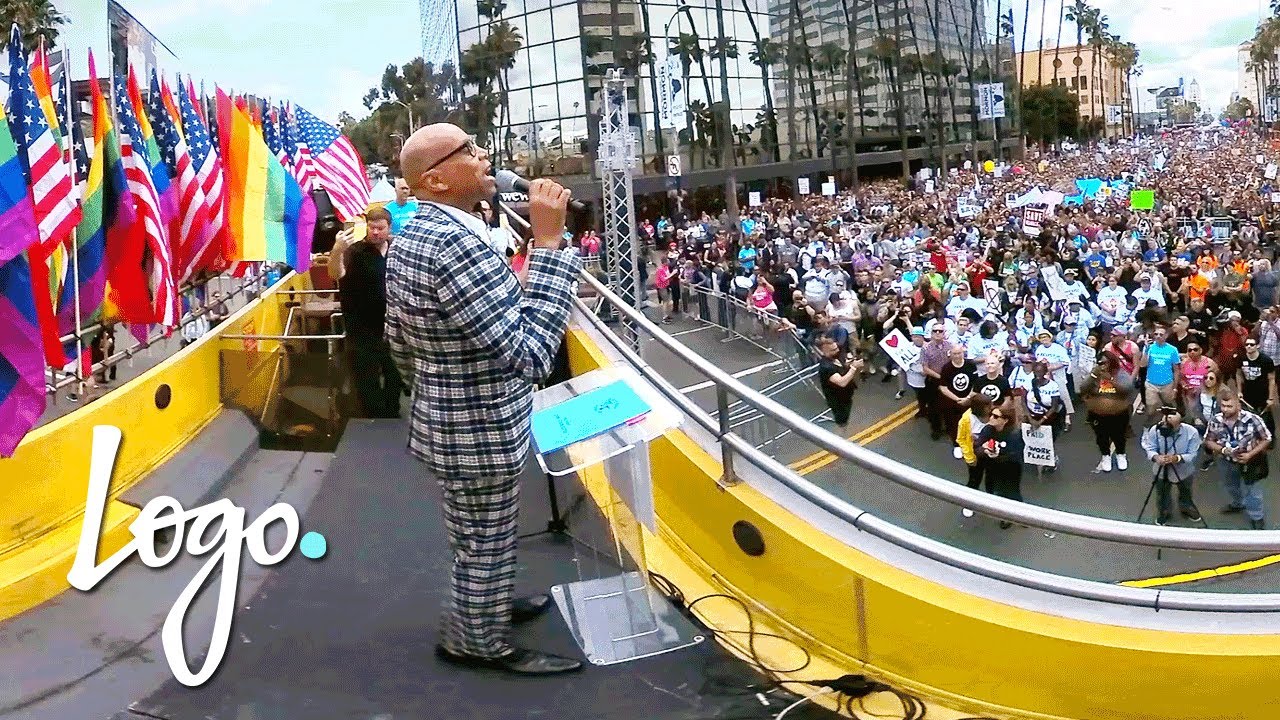 360 Video: All You Need is Love Says RuPaul at the LA Pride 2017 #ResistMarch 🌈