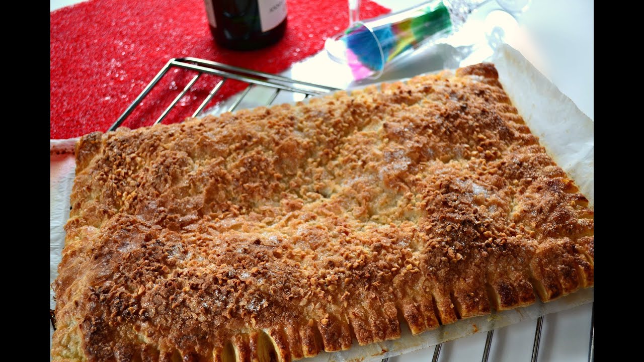 COCA DE HOJALDRE RELLENA DE CABELLO DE ÁNGEL (POSTRE FÁCIL)