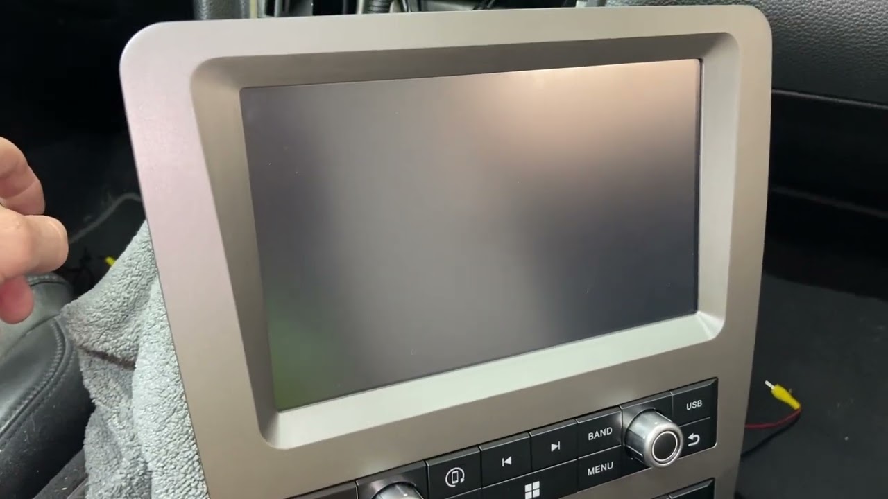Проблемы и решения Dynavin 8 Pro с установкой радио в Mustang