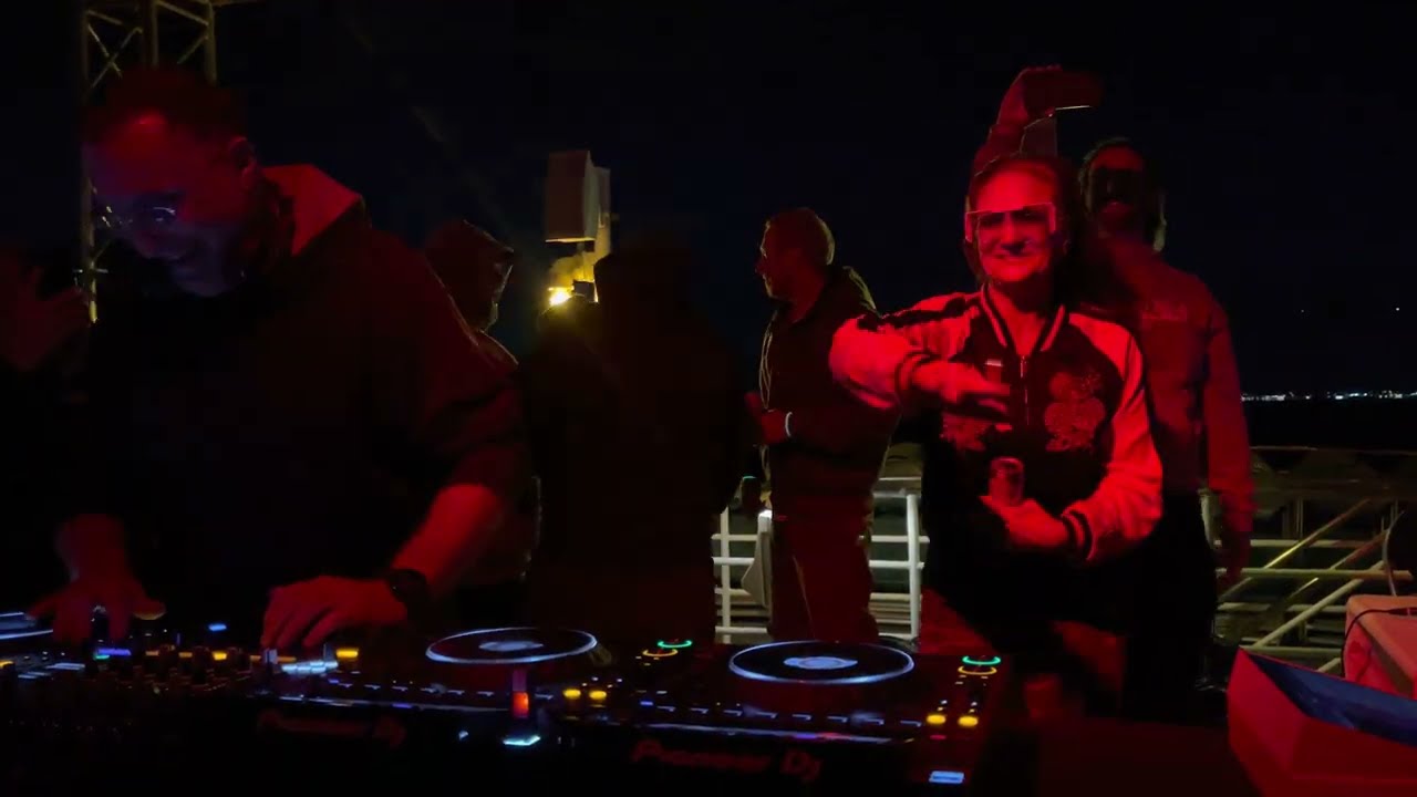 Dj APHRODITE live in New-York. The Jungle Cruise
