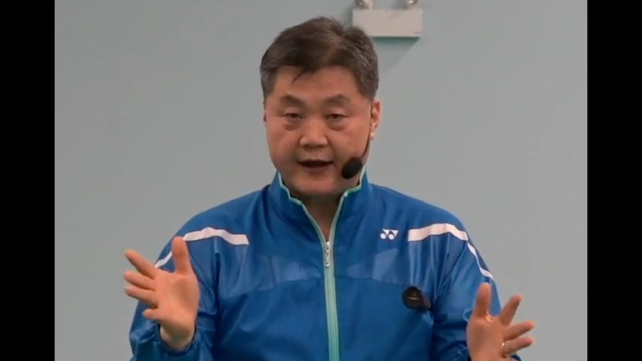 Useful Tips for Players and Coaches-Lesson 18  What to look when your opponent is making a shot