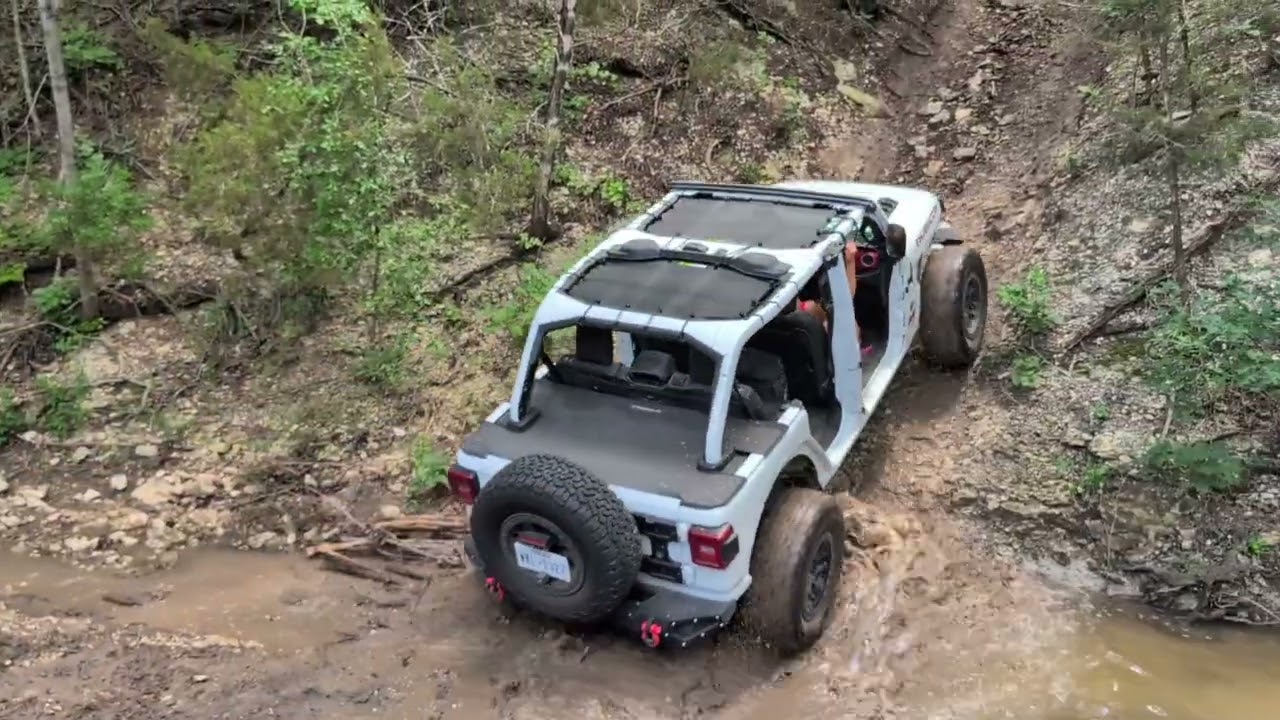 Hot jeeps and off-road at Domo...6-7-25
