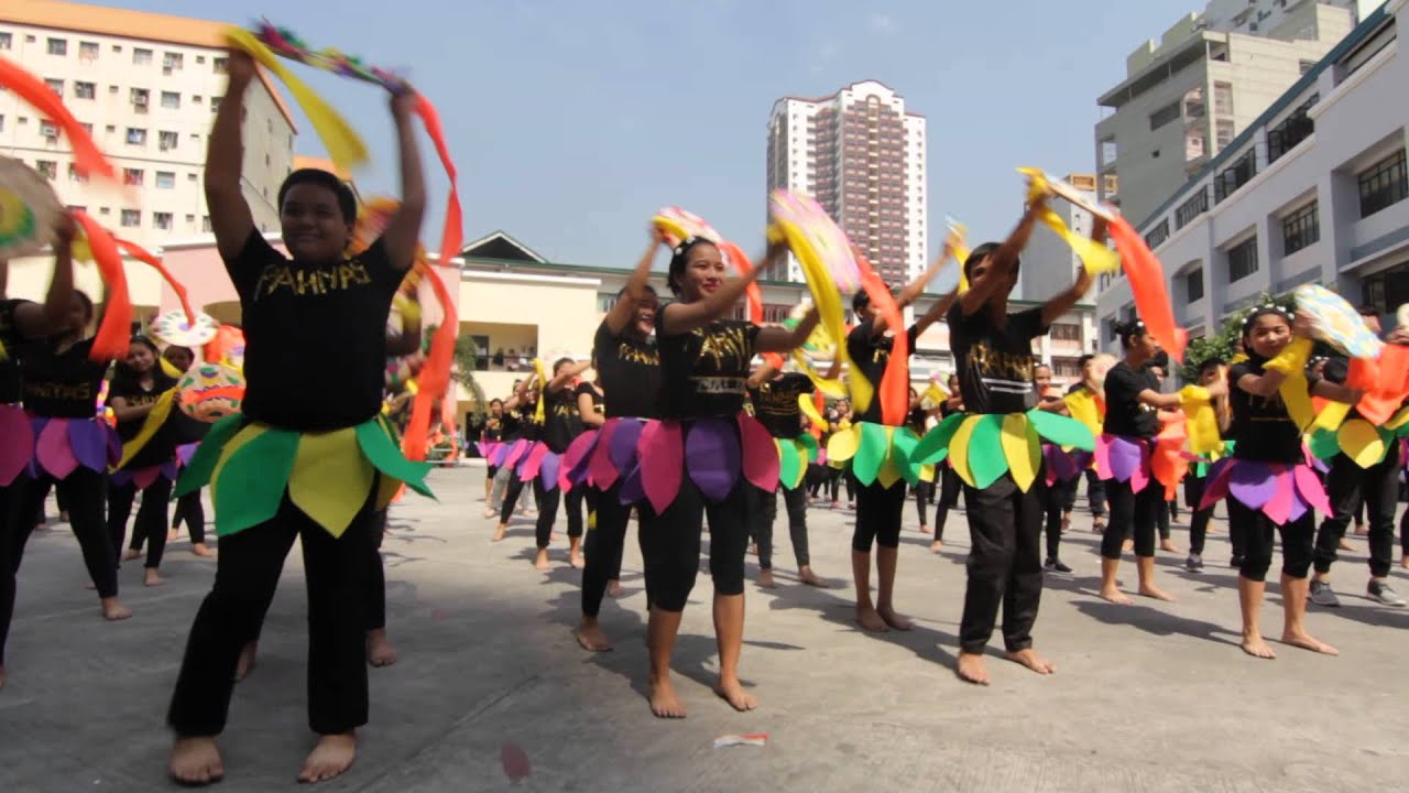 JOSE ABAD SANTOS HS FIELD DEMO 2016 - GRADE 8 PAHIYAS FESTIVAL!