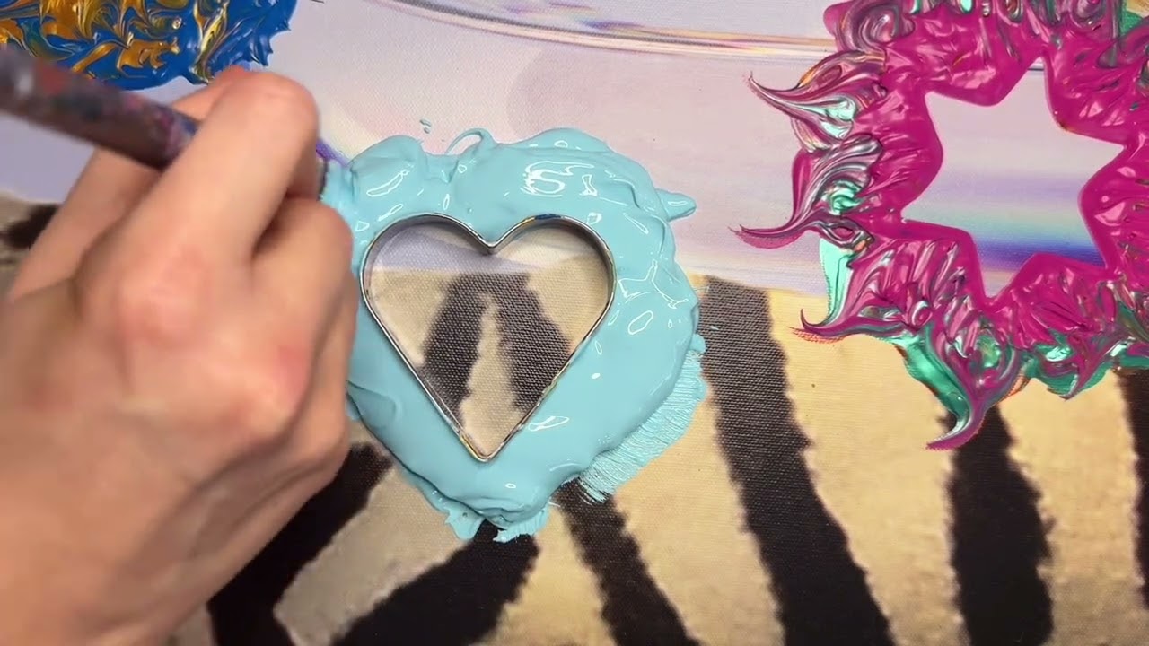 How I paint hearts into my art | Creative Art Ideas