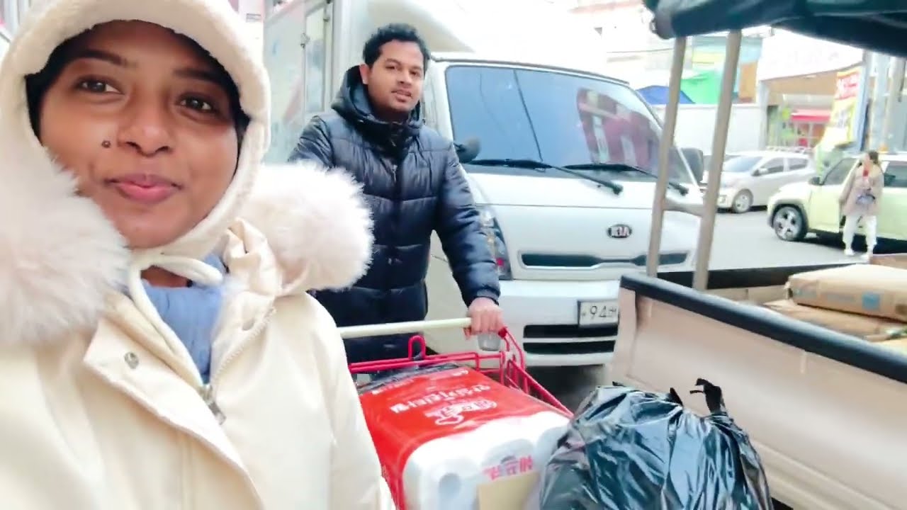 grocery Shopping කලා|කොරියාවේ පන්සලට අපි එකතු වෙලා හිම වැටෙන සීතලේ දානයක් දුන්නා#life