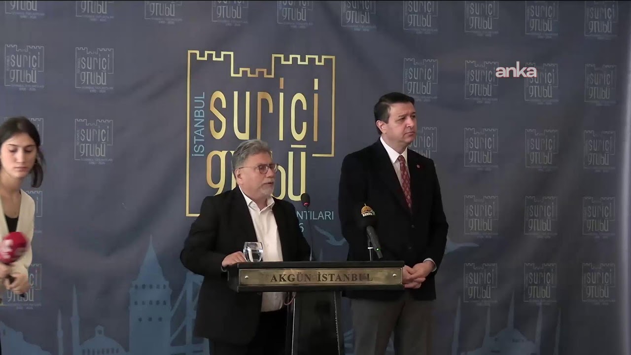 Saadet Partisi Genel Başkanı Mahmut Arıkan, İstanbul Suriçi Grubu'nun toplantısında konuşuyor